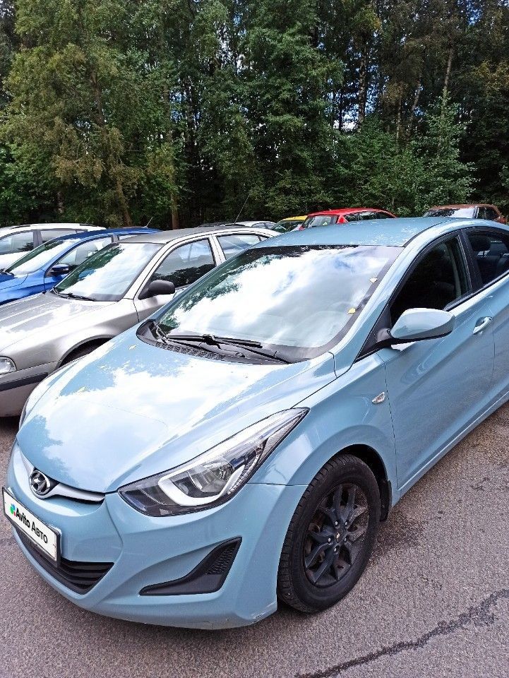 Hyundai Elantra: фото владельца