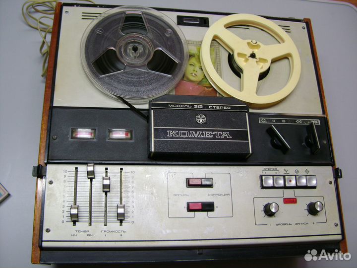 Магнитофон Комета - 212 Стерео