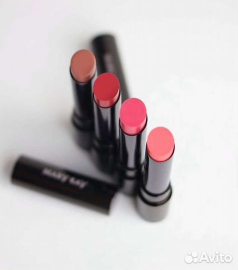 Супер увлажняющая губная помада Mary Kay