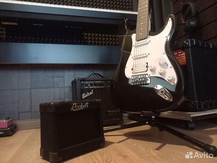 Электрогитара + комбик (комплект)
