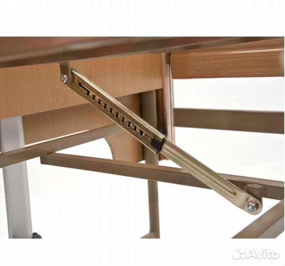 Медицинская кровать для инвалидов