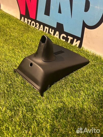 Кожух салонного зеркала Tesla Model Y 2022