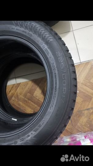 Nokian Tyres Hakkapeliitta 8 SUV 225/60 R17