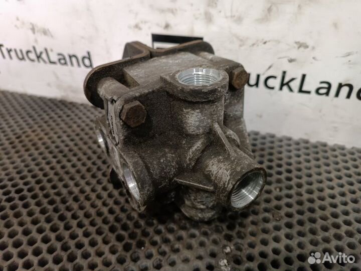 Клапан ускорительный Man Tgx