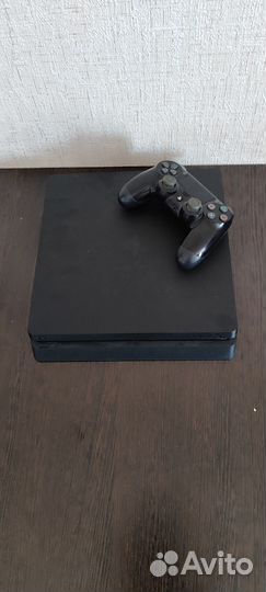 Sony PS4 slim 1tb