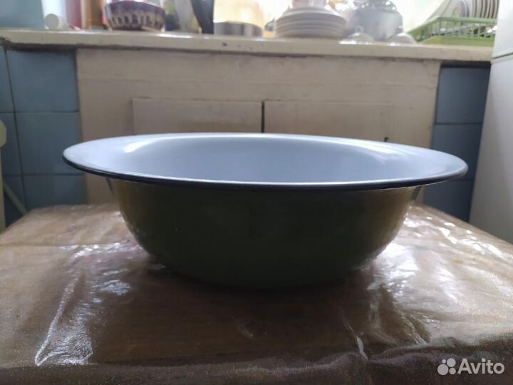 Таз эмалированный