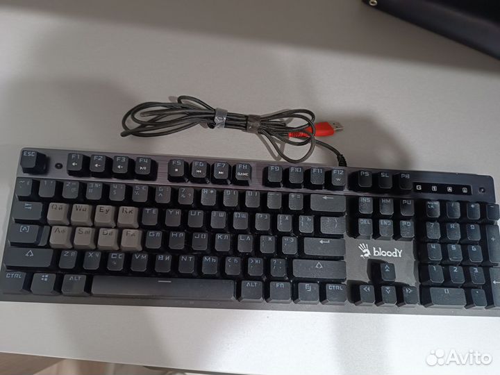 Игровая механическая клавиатура
