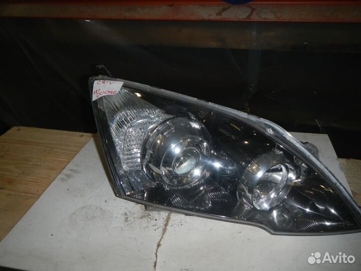 Фара правая Honda Cr-v