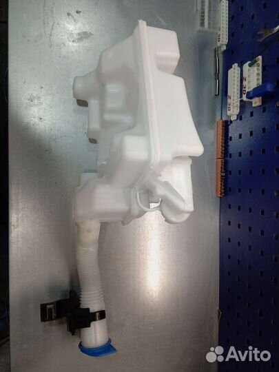 Бачок омывателя Volkswagen Polo 5, Skoda Rapid