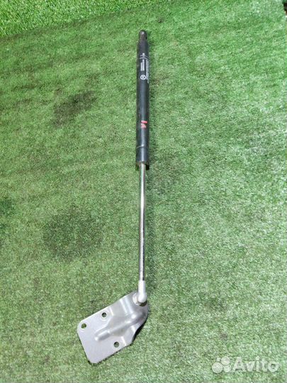 Амортизатор двери багажника LADA Kalina