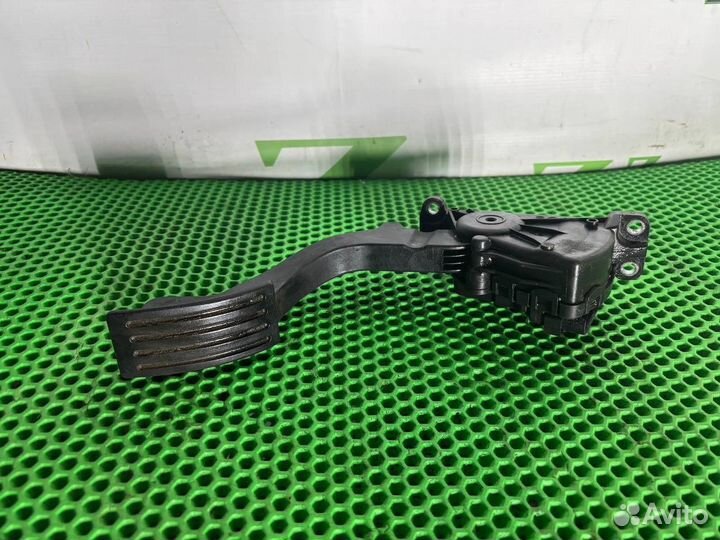 Педаль газа Ford Focus 3