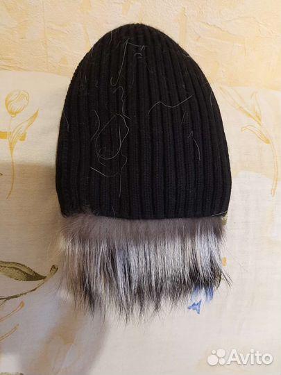 Шапка женская зимняя вязаная из чернобурки