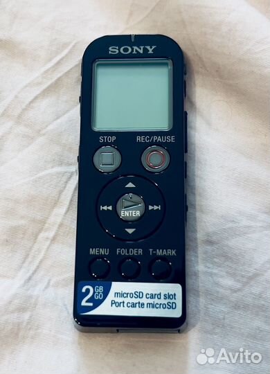 Цифровой диктофон Sony ICD-UX522
