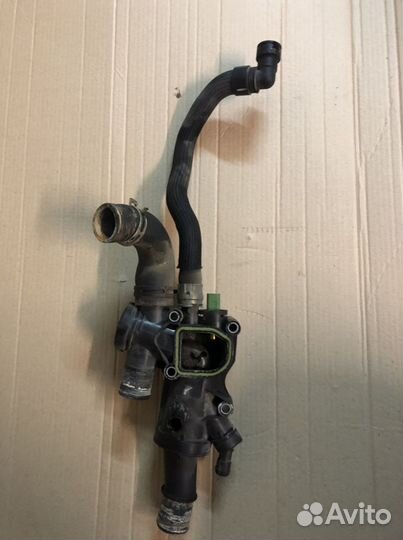 Корпус термостата 2.0tdci Peugeot / Citroen / Ford
