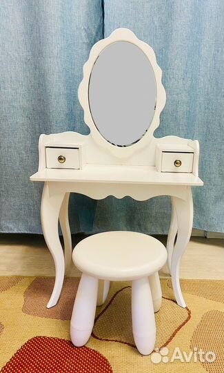 Детский туалетный столик для девочки