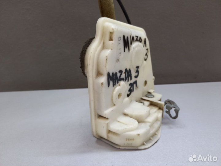Замок двери задний правый Mazda 3Bl 2011