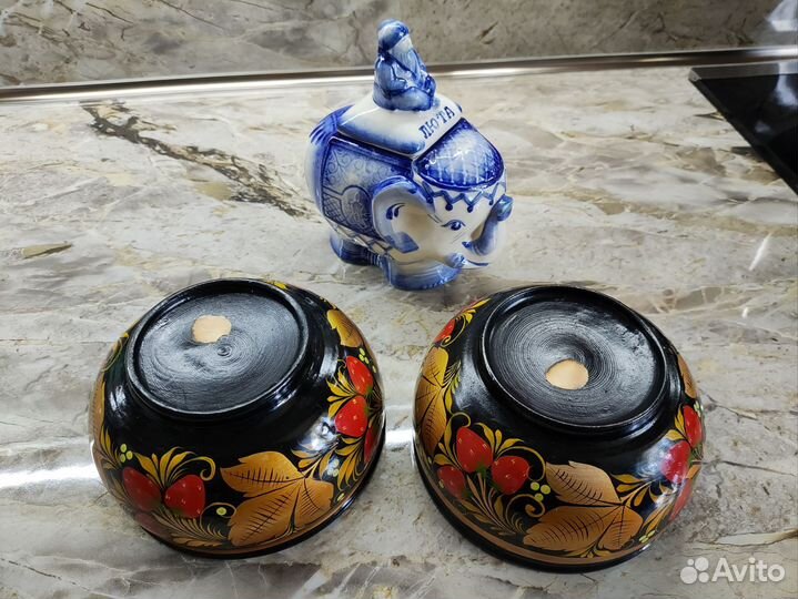 Деревянные миски хохлома и слон гжель
