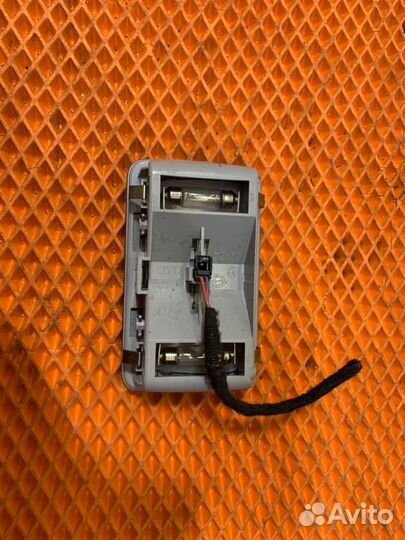 Плафон Audi Q7 4L BHK 2009