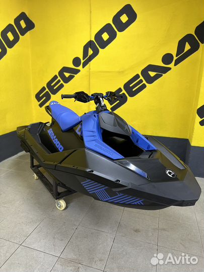 BRP Spark Trixx 3UP 90 (2023)