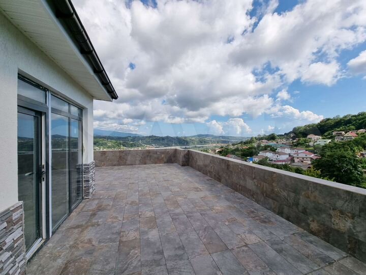 Дом 283 м² на участке 10 сот.