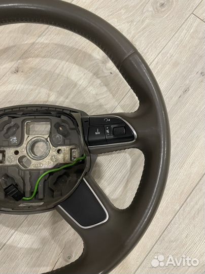 Руль Audi Q5 8R