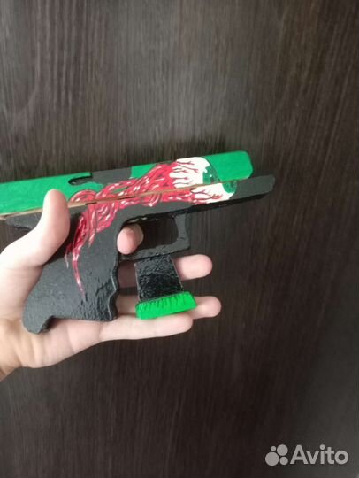 Глок 18 из дерева