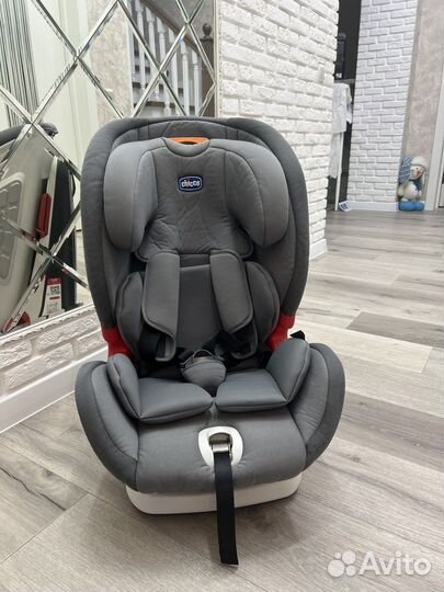 Детское автокресло 9 до 36 кг isofix chicco