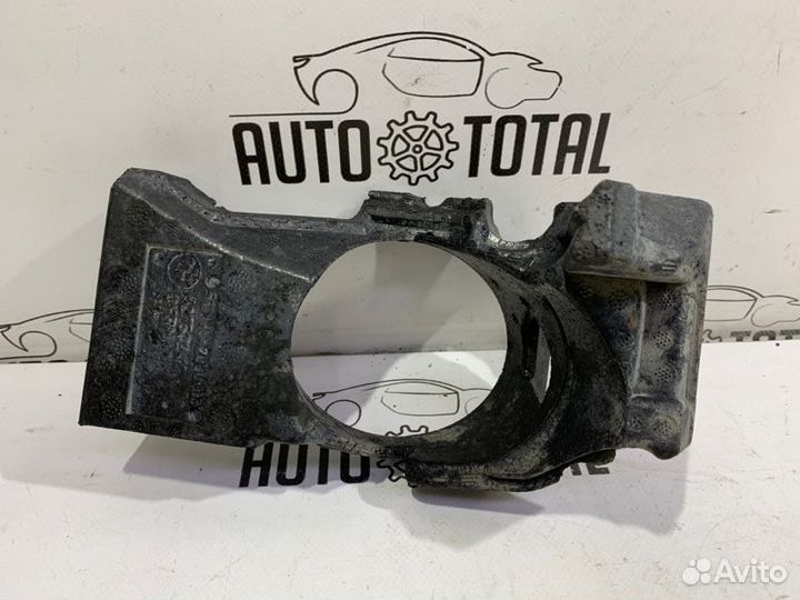 Абсорбер бампера передний правый Bmw 745 E65