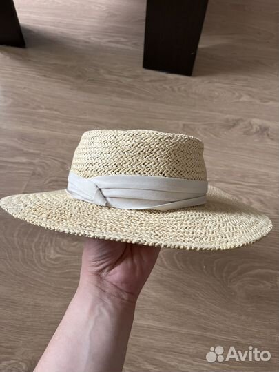 Шляпа женская соломенная