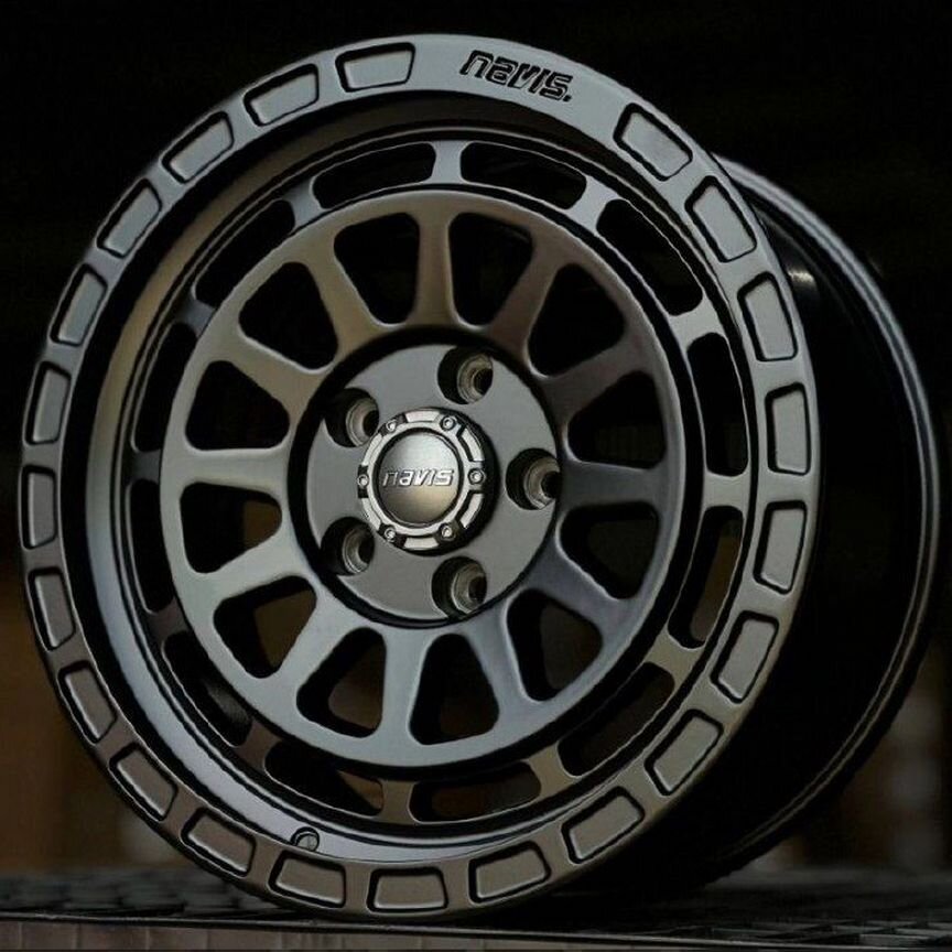 Литые диски Off-Road Wheels 1790-55013BL-0A17 8.5×R17 5×120