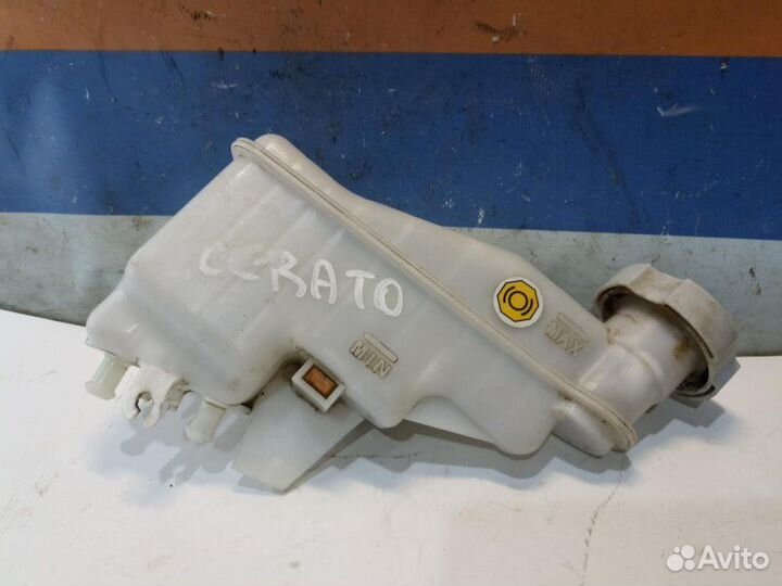 Бачок тормозного цилиндра Kia Cerato 3 YD