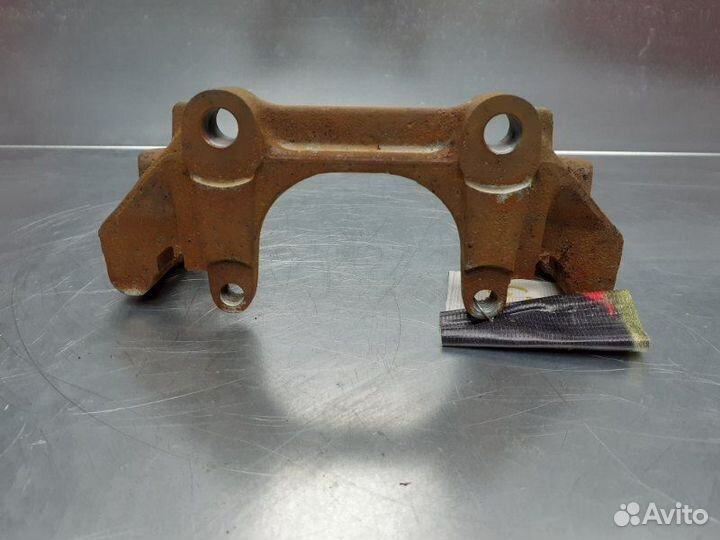 Скоба суппорта переднего