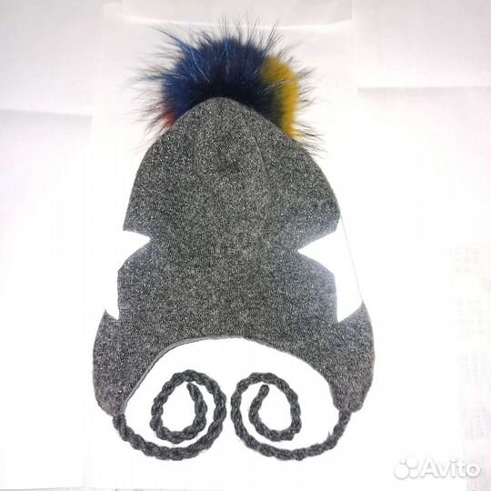 Новые шапка для Molo и шлем lassie