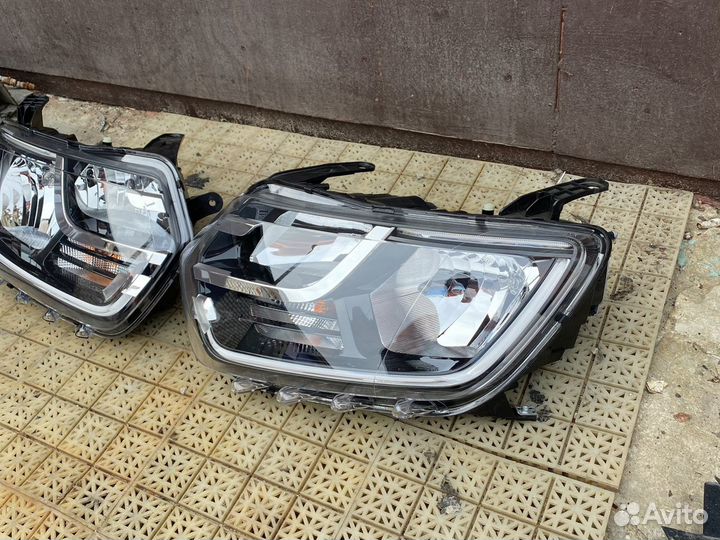 Фара левая рено дастер 2021