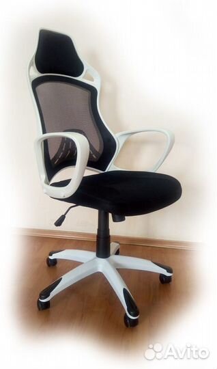 Компьютерное кресло новое