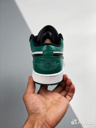 Кроссовки Nike Air Jordan 1 Low Mystic Green