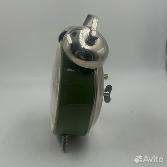 Будильник часы старинные винтажные механические