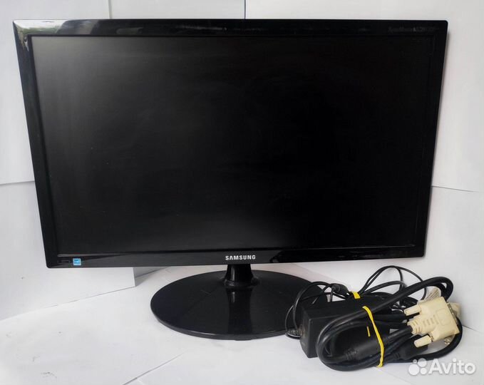 Монитор Samsung S22B300 21.5
