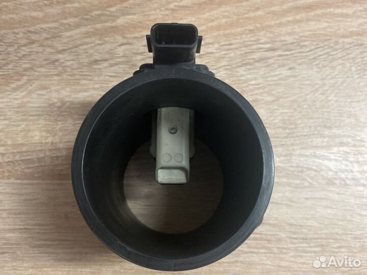 Расходомер воздуха Renault 8200682558