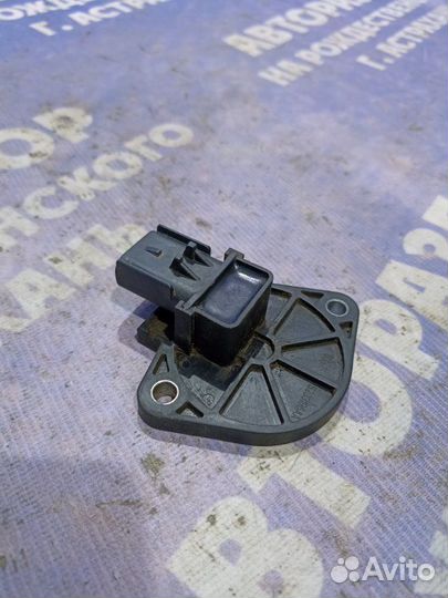 Датчик положения распредвала Газ Волга 31105 седан