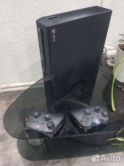 Xbox one 1tb, 400 плюс игр по подписке