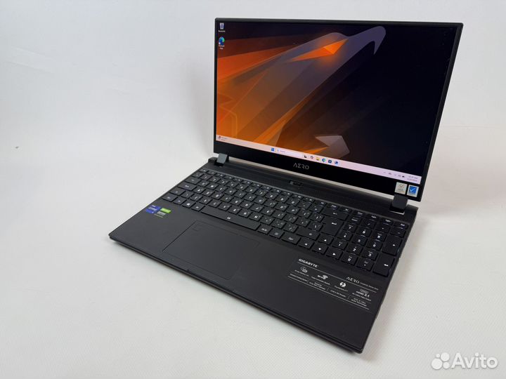 Gigabyte Aero 4K Oled I9-11980HK/32Gb/RTX3080 16Gb