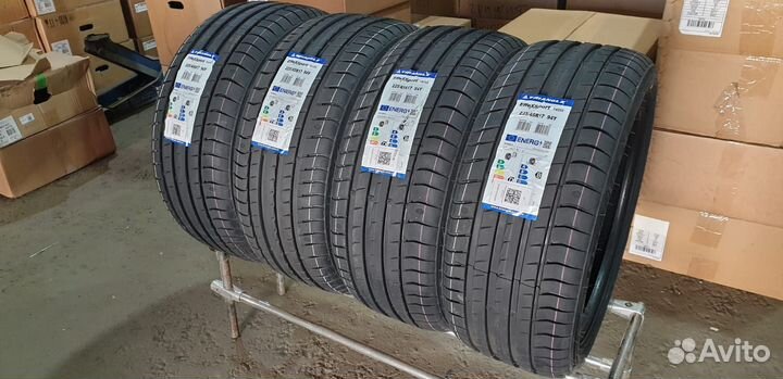 Triangle EffeXSport TH202 215/45 R18 92Y