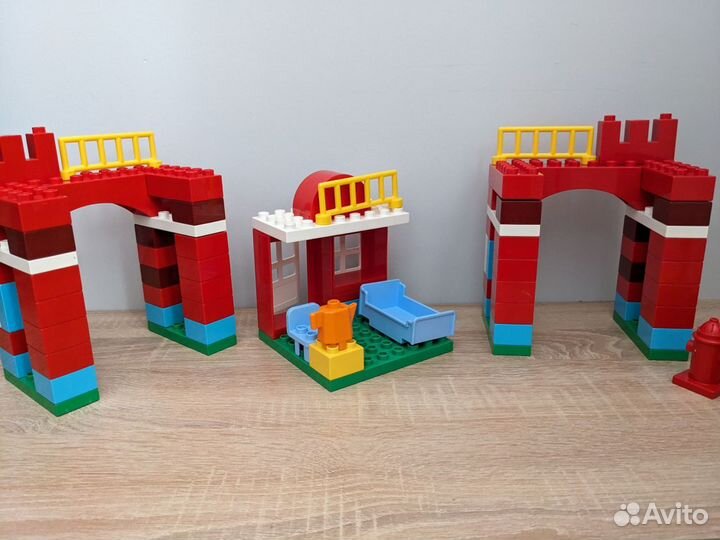 Lego duplo 10593 пожарная станция. Оригинал