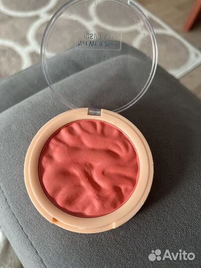 Revolution румяна