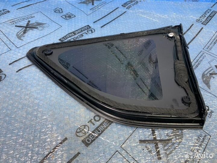 Стекло глухое Toyota Rav4 XA40 2013
