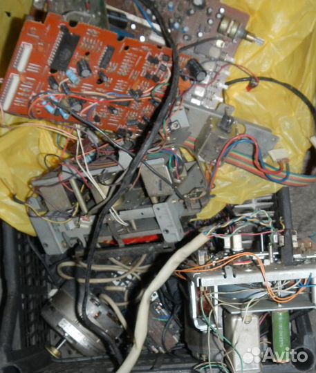 Кассетный магнитофон детали мотор привод