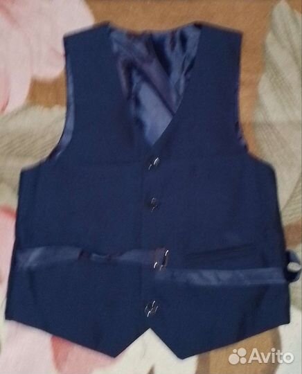 Школьный пиджак и жилетка