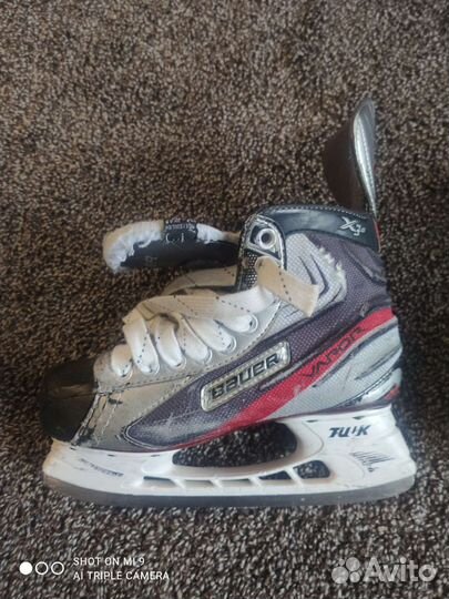 Хоккейные коньки bauer