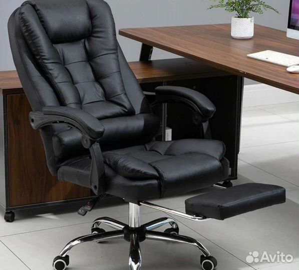 Компьютерное кресло руководителя